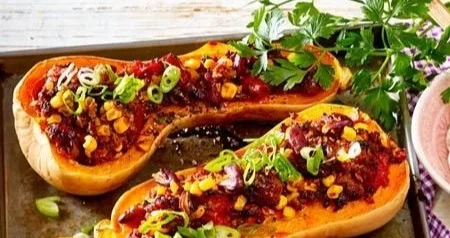 Chili con Carne im Kürbis
