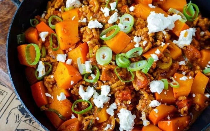 Kürbis-Hackfleisch-Pfanne mit Feta